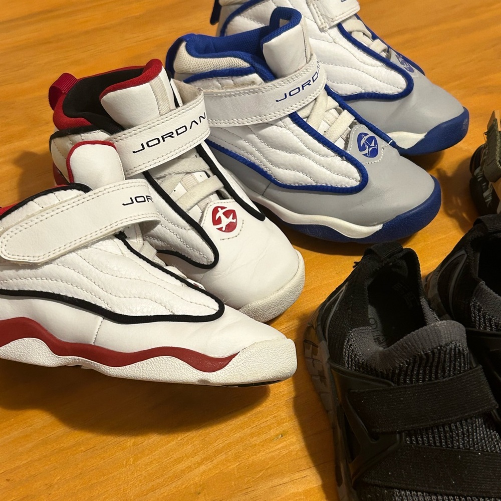 Toddler Boys shoes size 9C